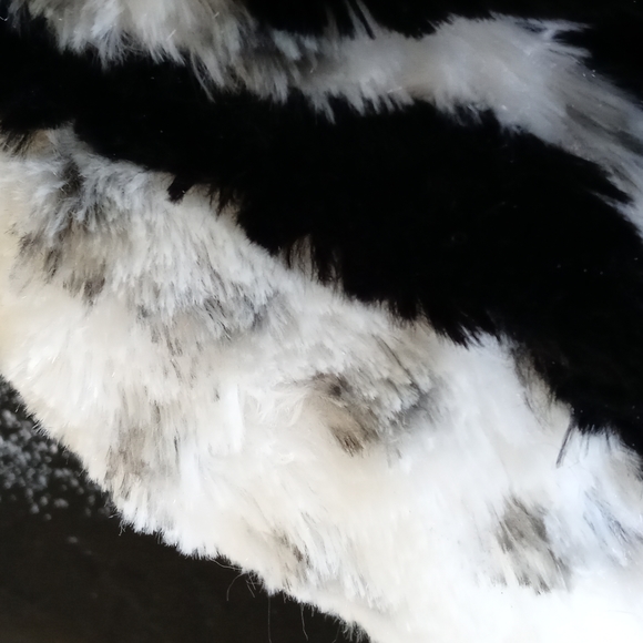 Penguin stuffed animal - Picture 8 of 8